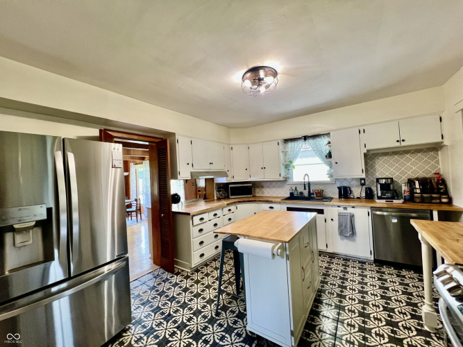 Listing Image 18