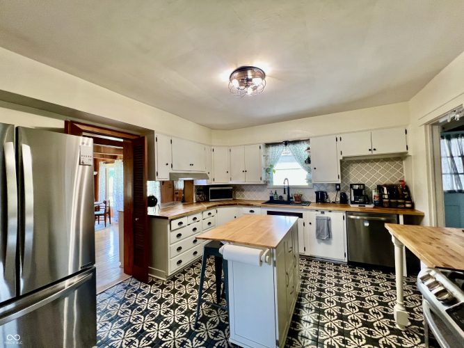 Listing Image 20
