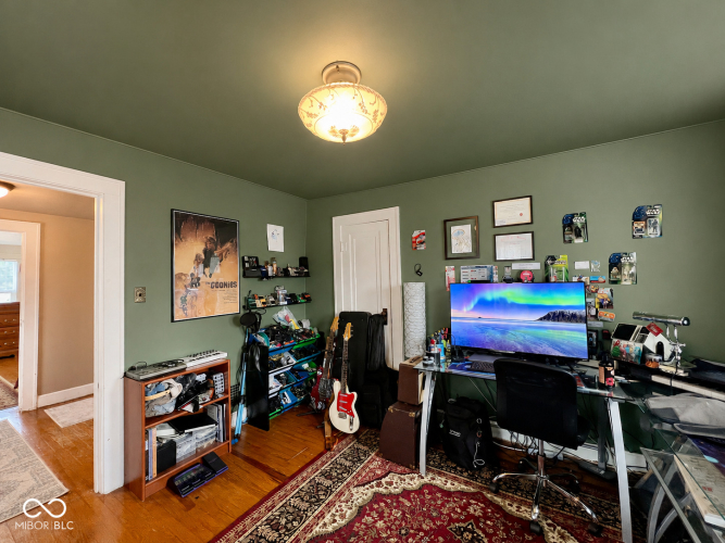 Listing Image 35