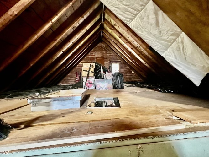 Listing Image 38