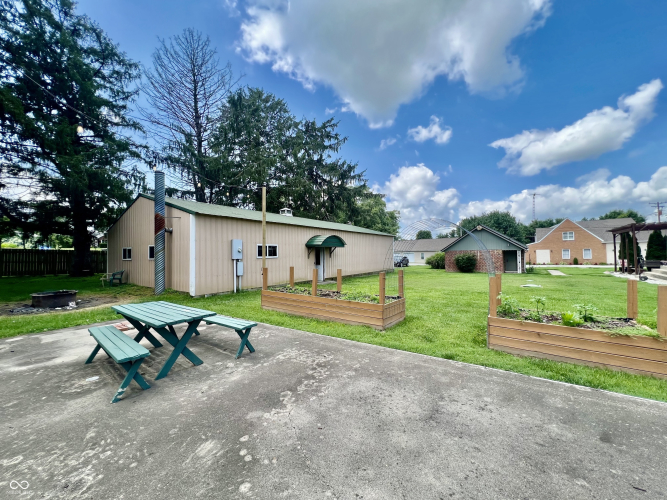 Listing Image 80