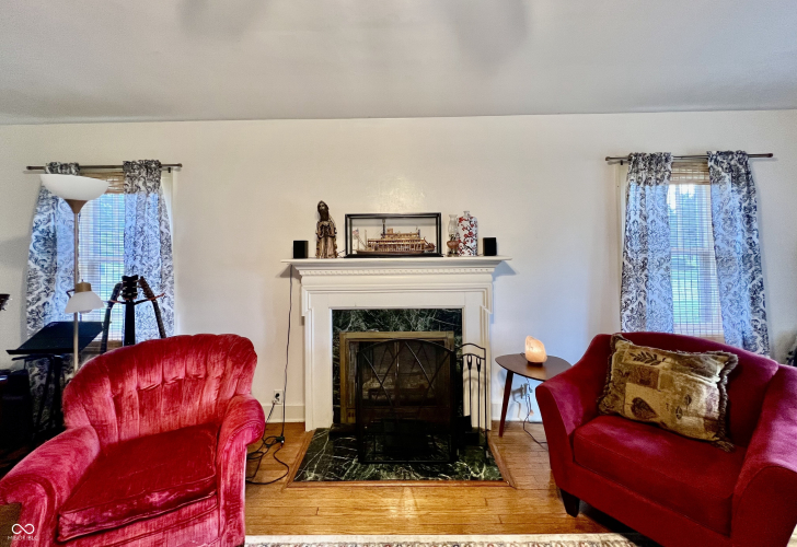 Listing Image 10