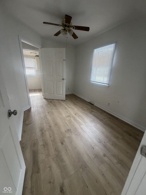 Listing Image 17