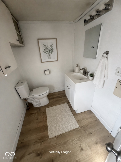 Listing Image 19