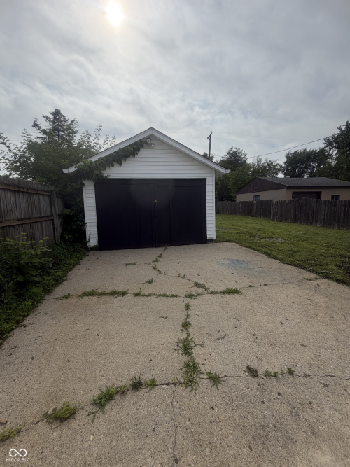 Listing Image 26