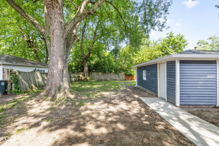 Listing Image 17