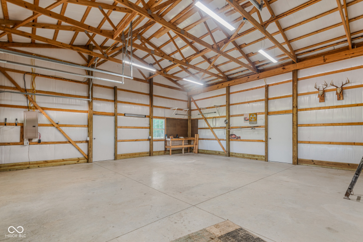 Listing Image 32