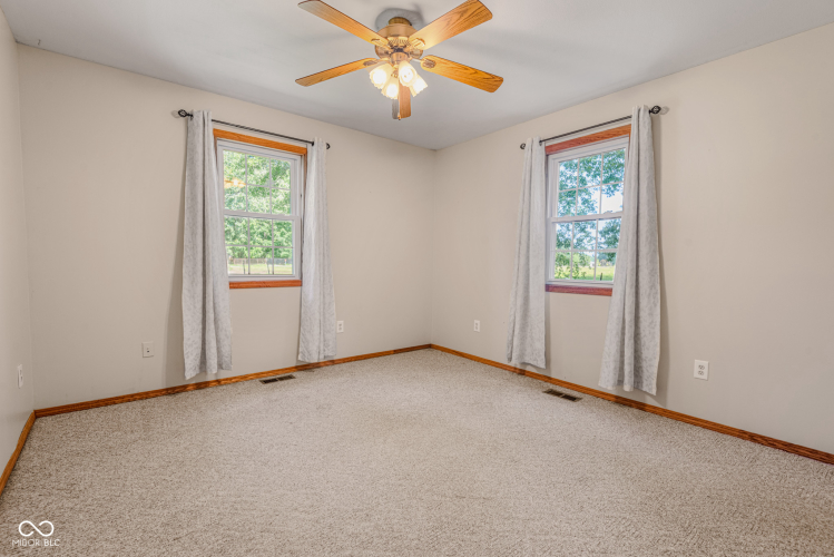 Listing Image 53