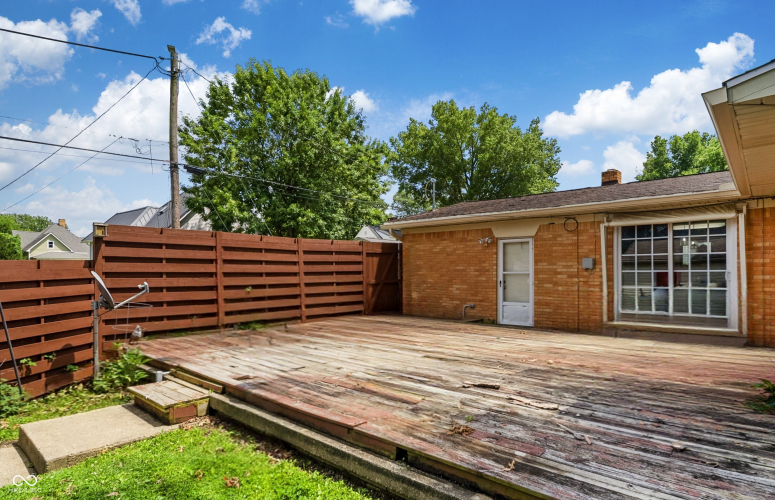 Listing Image 14
