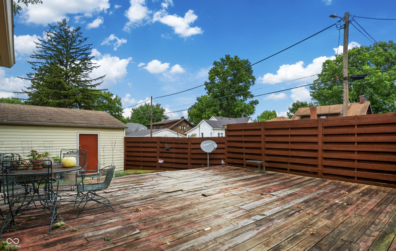 Listing Image 15