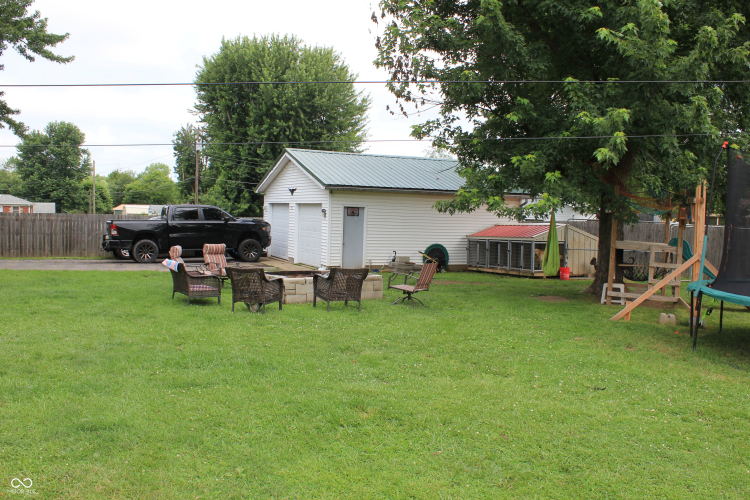 Listing Image 13