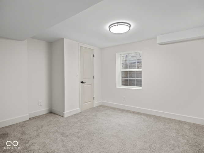 Listing Image 52
