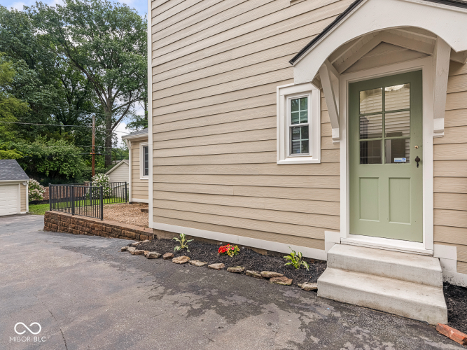Listing Image 55