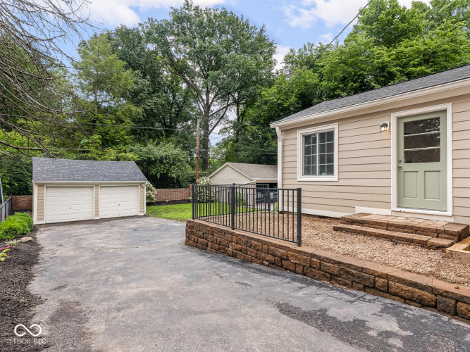 Listing Image 56