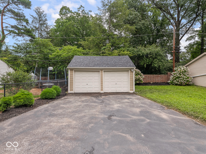 Listing Image 58