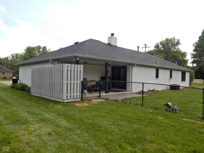 Listing Image 2
