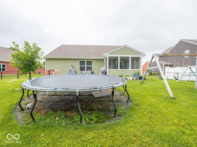 Listing Image 45