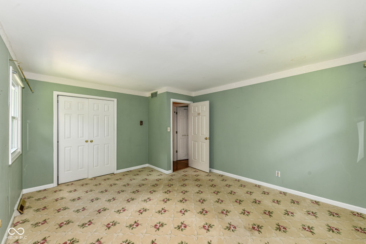 Listing Image 26