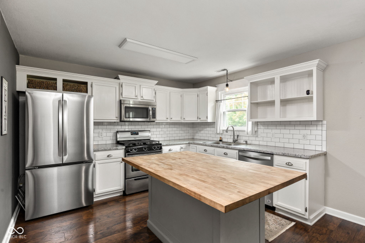 Listing Image 13