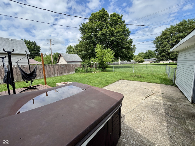 Listing Image 15