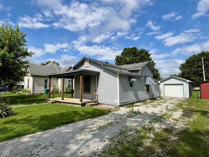 Listing Image 3