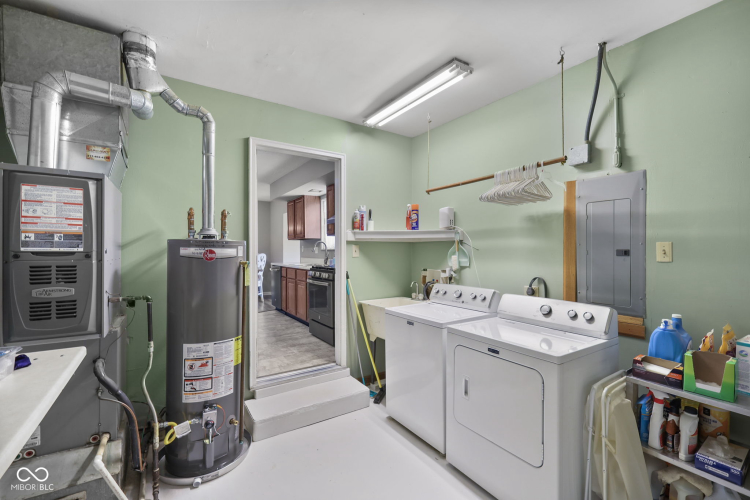 Listing Image 12