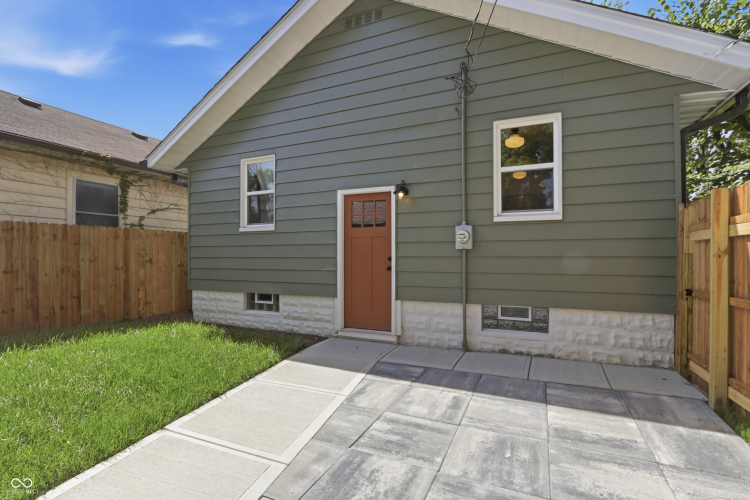 Listing Image 28