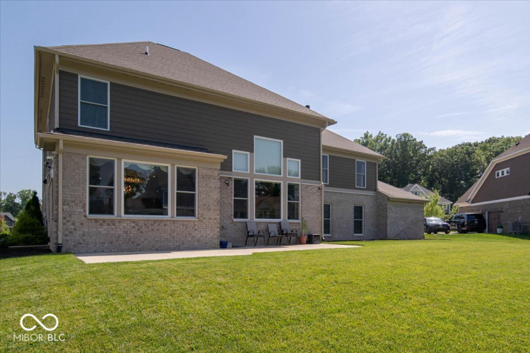 Listing Image 64
