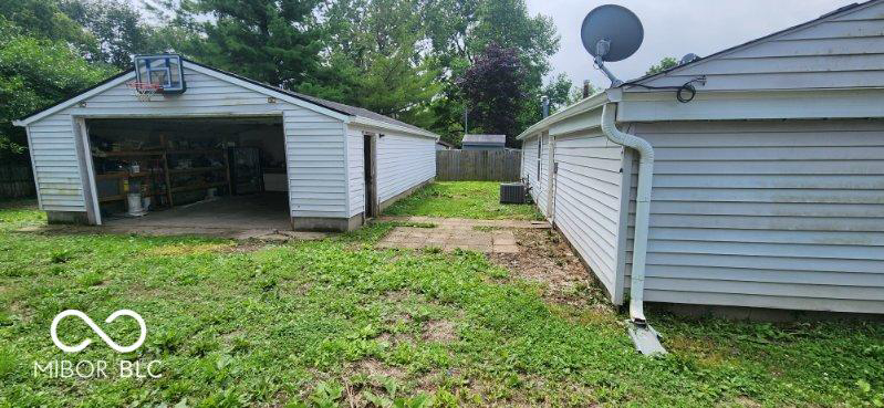 Listing Image 10