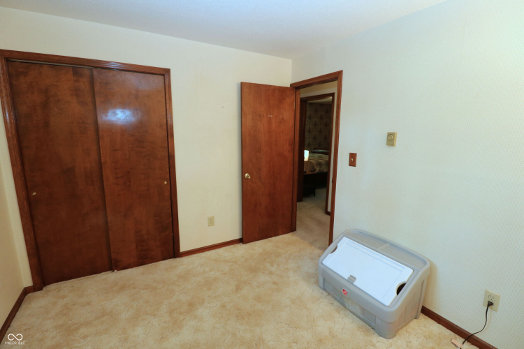 Listing Image 29
