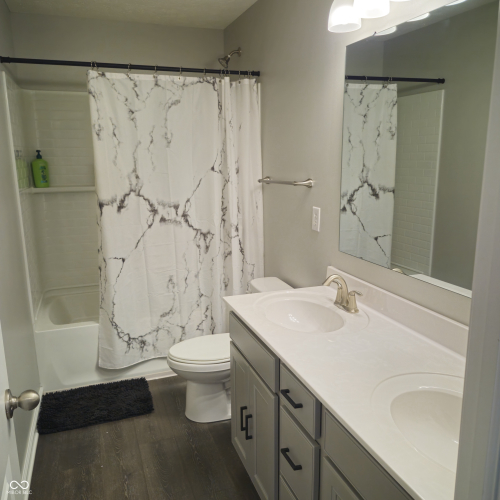Listing Image 18