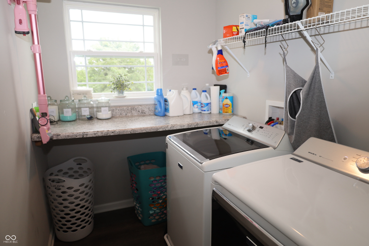 Listing Image 19
