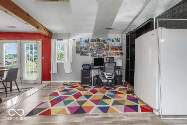 Listing Image 14