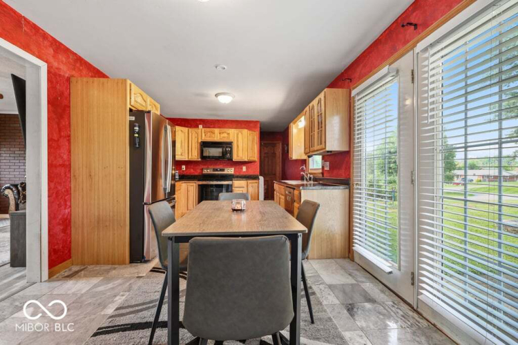 Listing Image 7