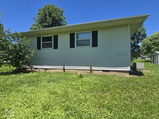 Listing Image 3