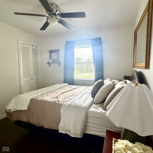 Listing Image 18