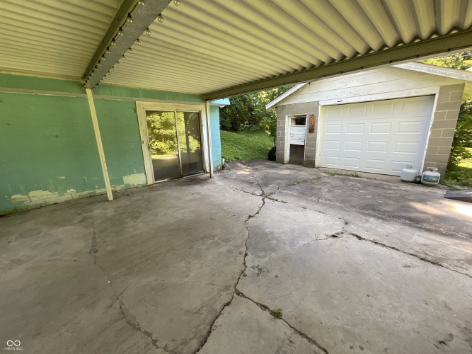 Listing Image 11