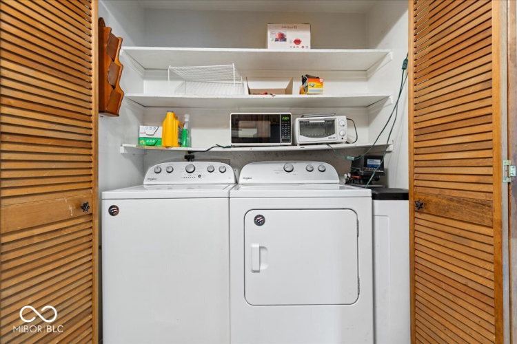 Listing Image 22