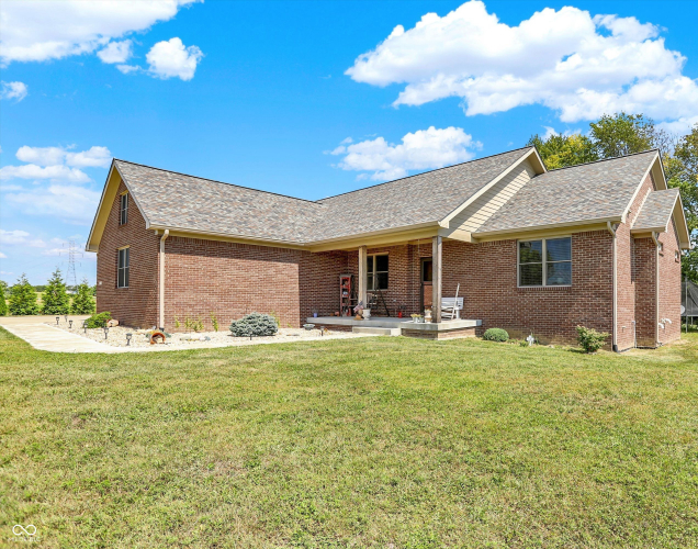 Listing Image 3