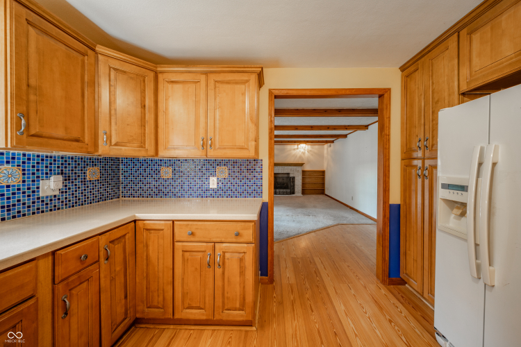Listing Image 14