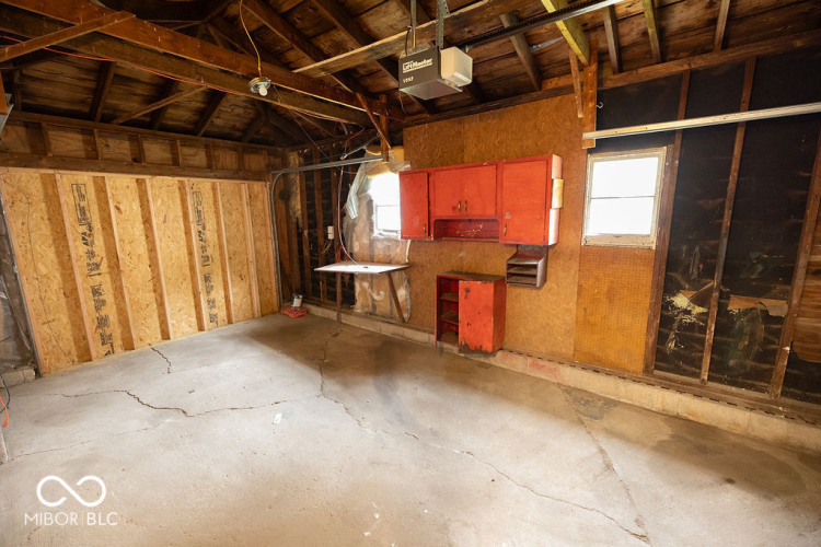 Listing Image 43