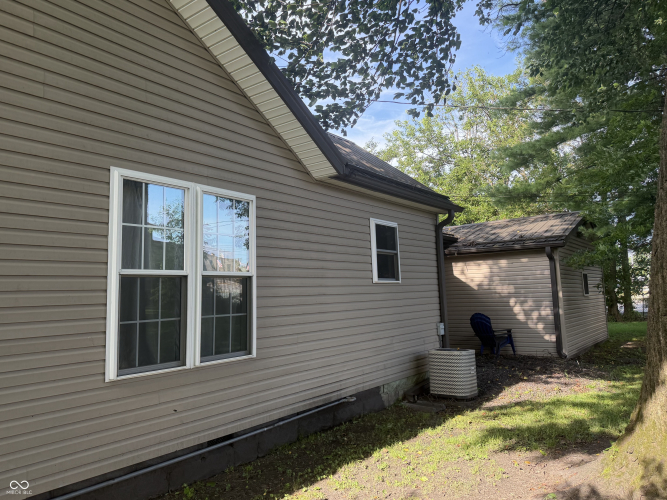 Listing Image 24