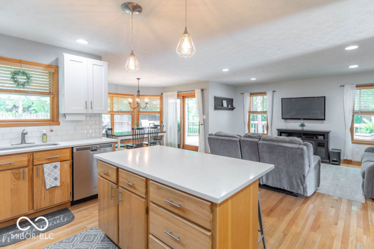 Listing Image 13