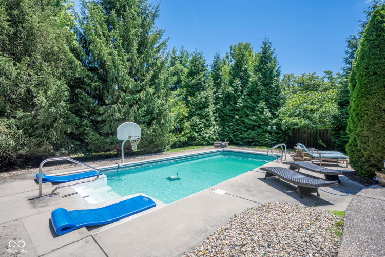 Listing Image 52