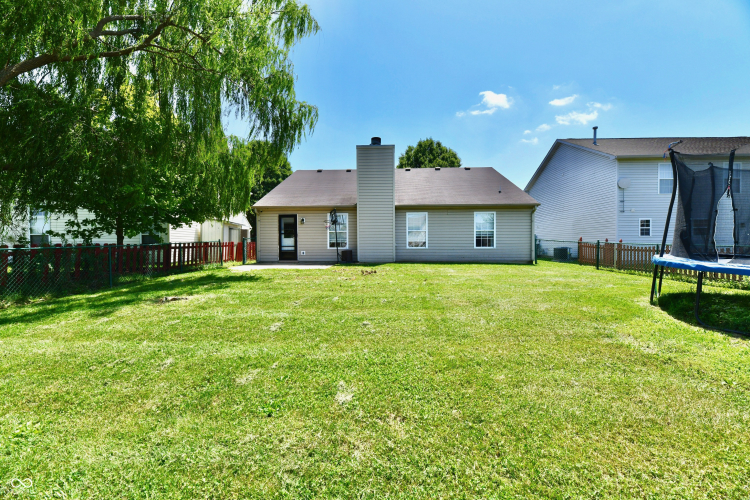 Listing Image 5