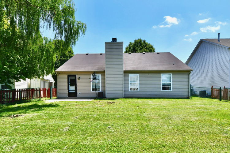 Listing Image 6