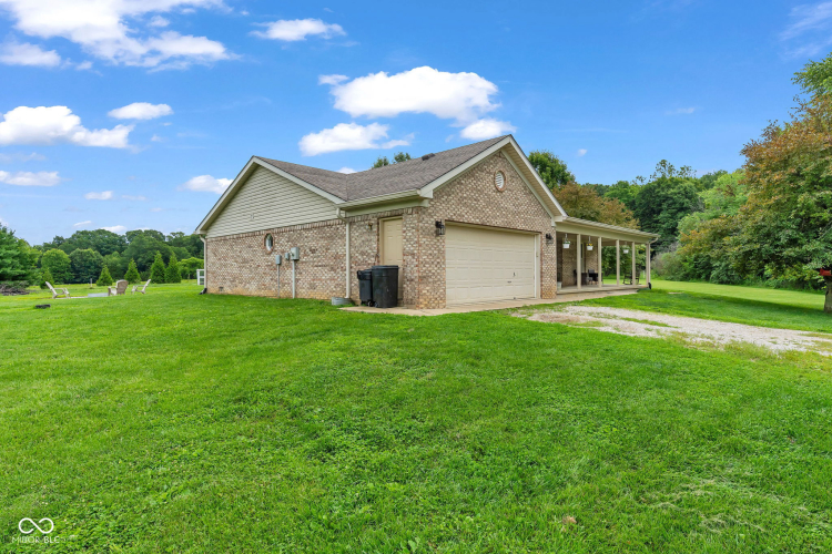 Listing Image 59