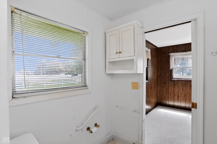 Listing Image 50