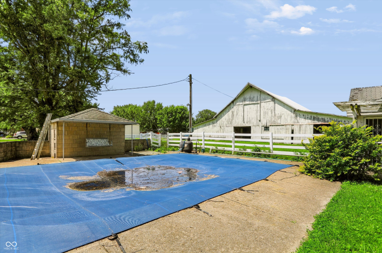Listing Image 71