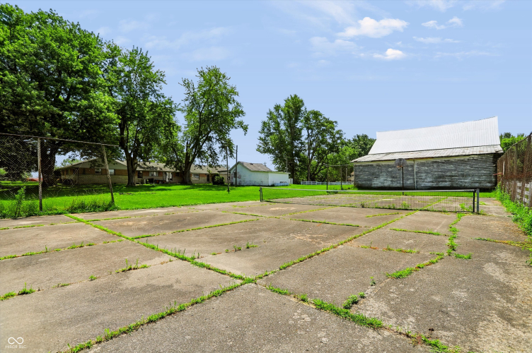 Listing Image 77